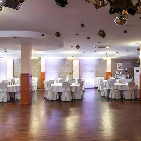 First Hotel Tczew Esterno foto