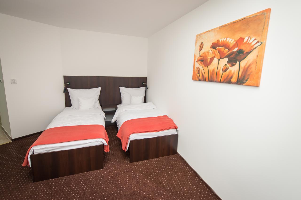 First Hotel Tczew Esterno foto