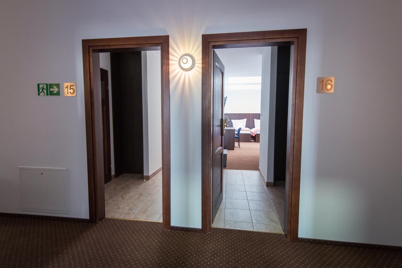 First Hotel Tczew Esterno foto