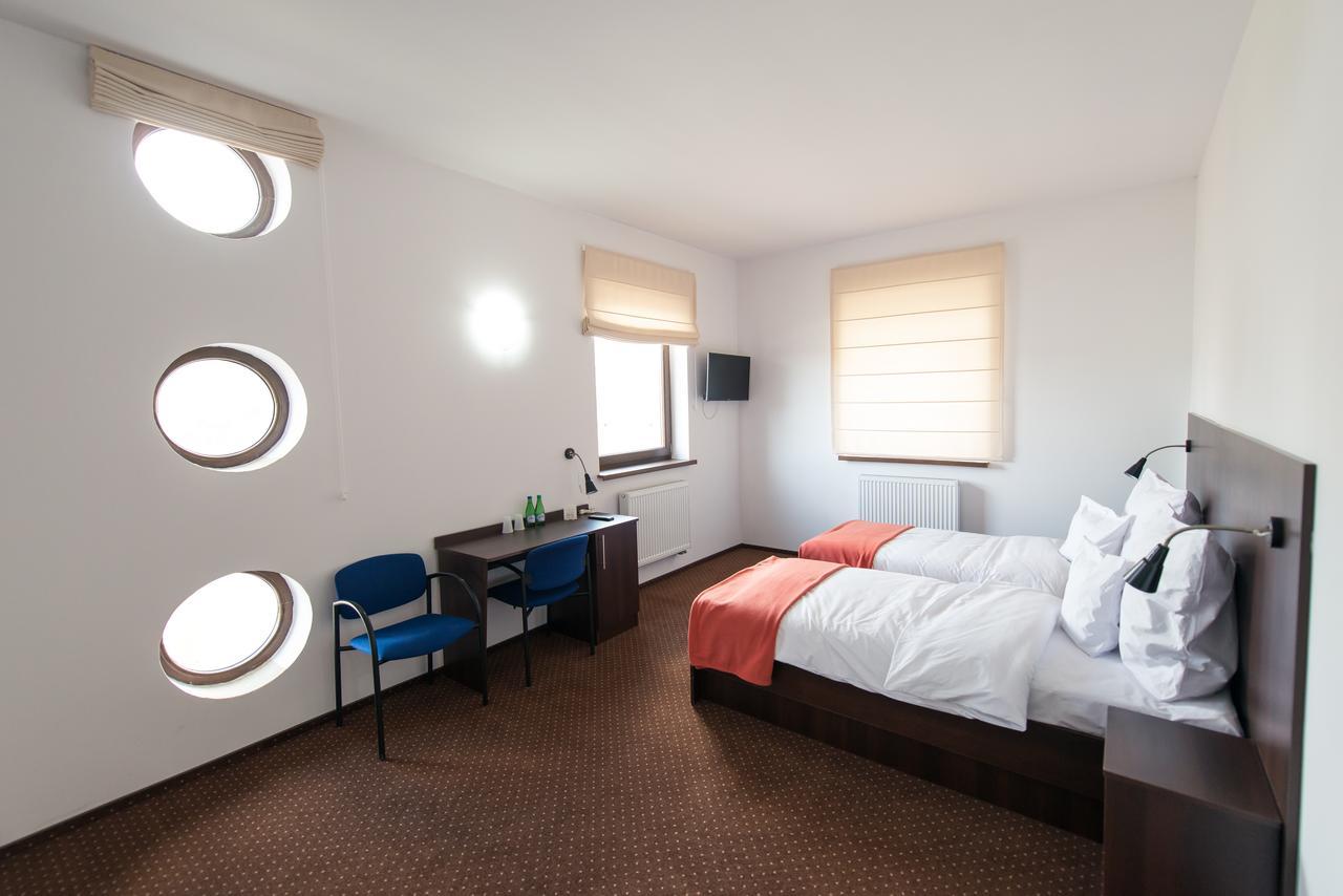 First Hotel Tczew Esterno foto