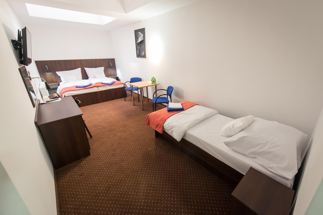 First Hotel Tczew Esterno foto