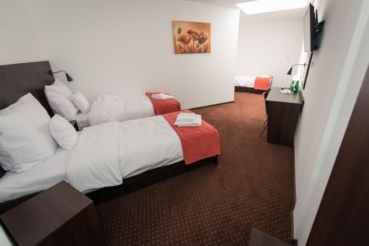 First Hotel Tczew Esterno foto