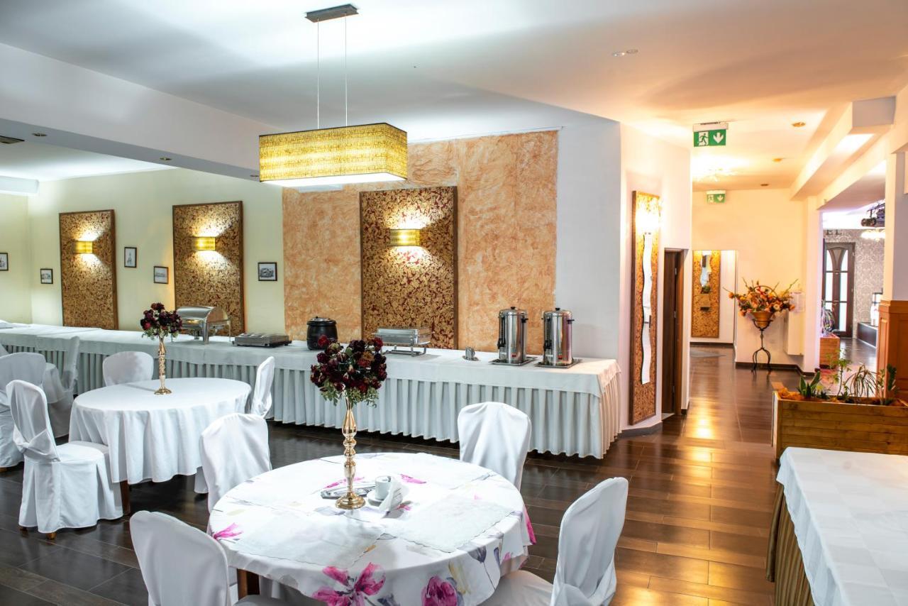 First Hotel Tczew Esterno foto